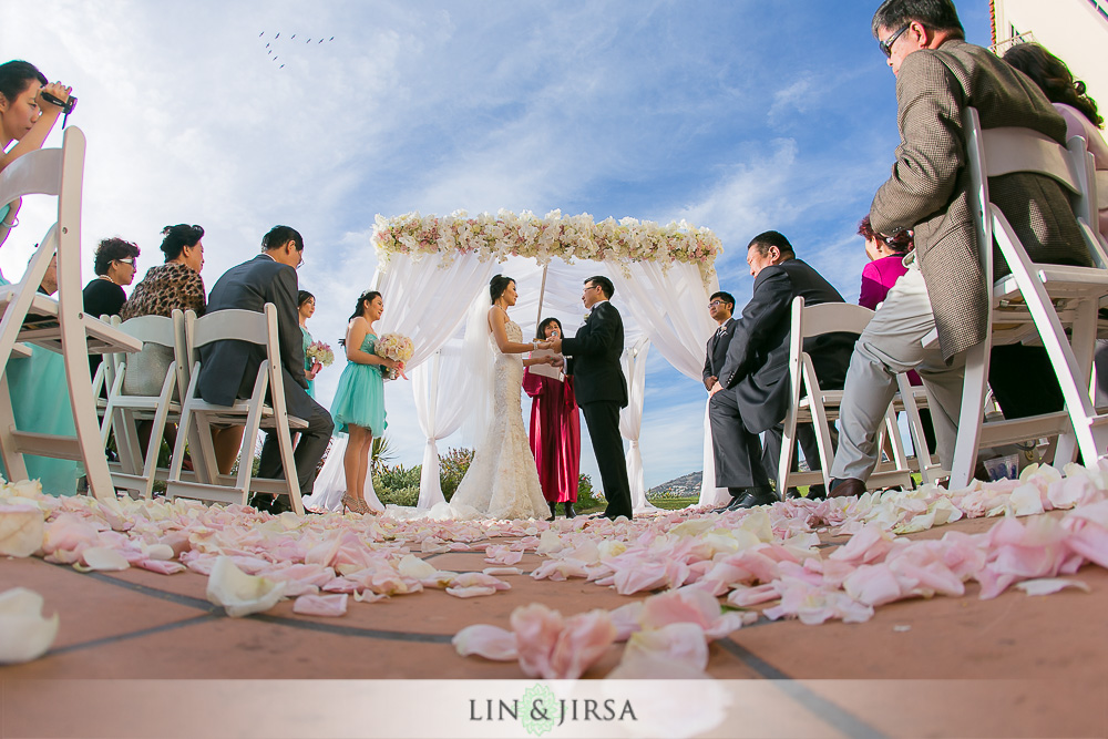 15-the-ritz-carlton-laguna-niguel-wedding-photographer-tea-ceremony-wedding-ceremony-photos