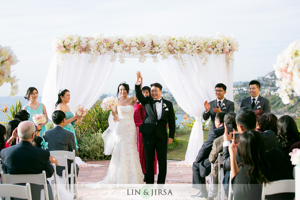 16-the-ritz-carlton-laguna-niguel-wedding-photographer-tea-ceremony-wedding-ceremony-photos