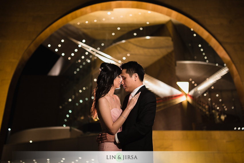 19-winter-beach-engagement-photographer
