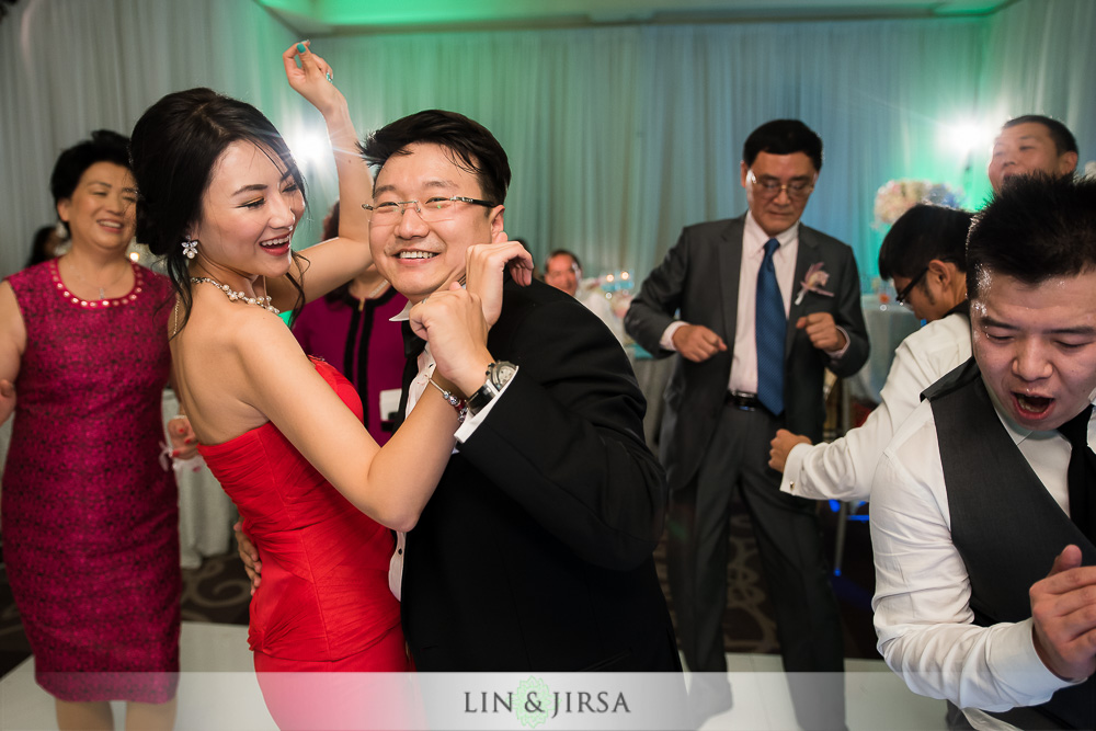 36-the-ritz-carlton-laguna-niguel-wedding-photographer-tea-ceremony-wedding-reception-photos