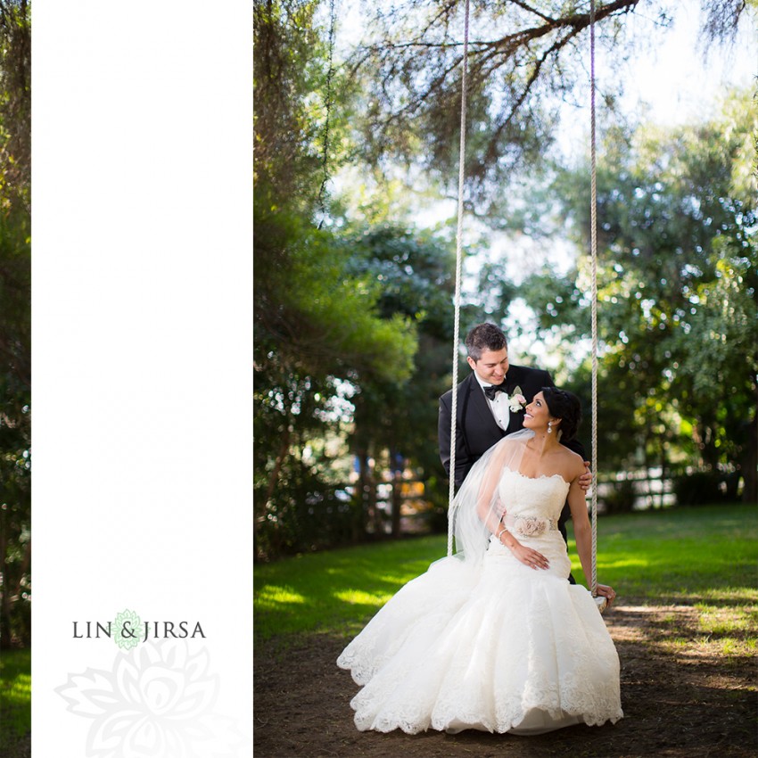 11-green-gables-estate-wedding-photographer-couple-session-wedding-party-photos