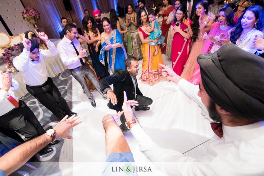 26-hyatt-regency-long-beach-indian-wedding-reception-photos