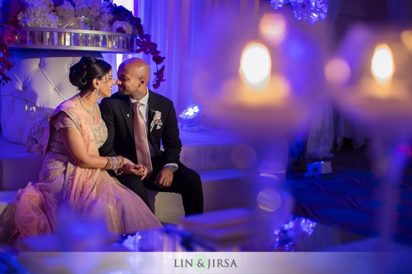 17-sheraton-universal-hotel-indian-wedding-photographer-couple-session-photos