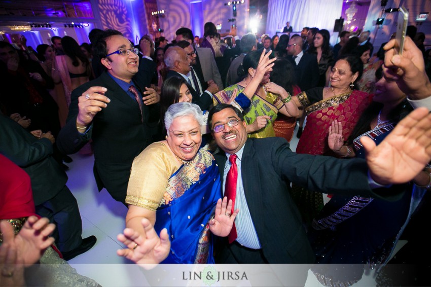 27-sheraton-universal-hotel-indian-wedding-photographer-wedding-reception-photos