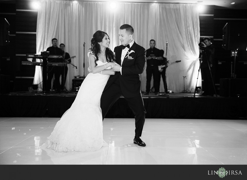 36-the-la-hotel-downtown-wedding-photographer-wedding-reception-photos