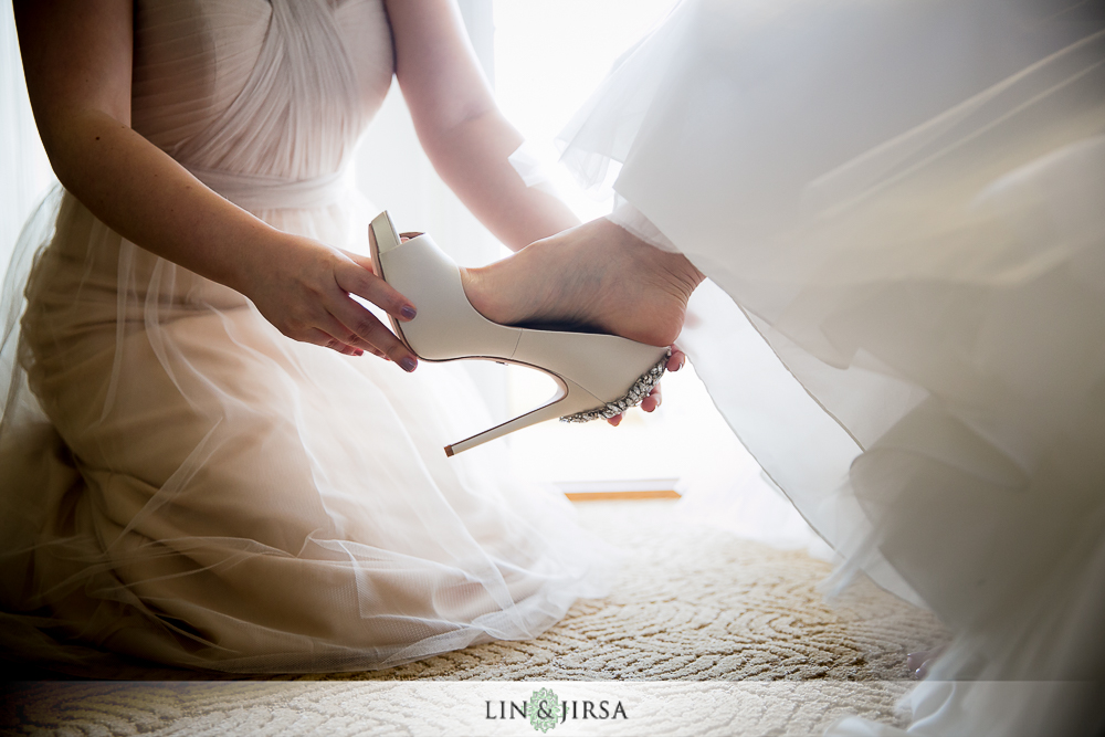 03-st-regis-monarch-beach-wedding-photographer-bride-groom-getting-ready-photos