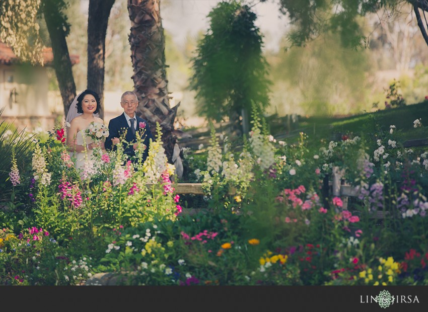 20-lake-oak-meadows-temecula-wedding-photographer-wedding-ceremony-photos