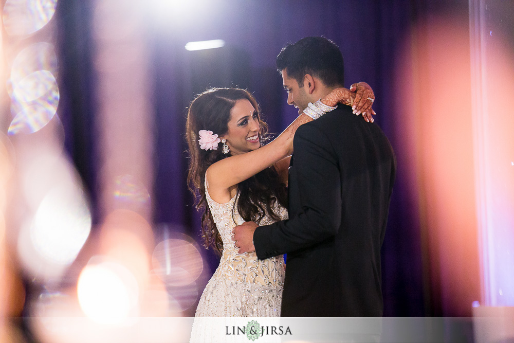 33-laguna-cliffs-marriott-indian-wedding-photographer-wedding-reception-photos