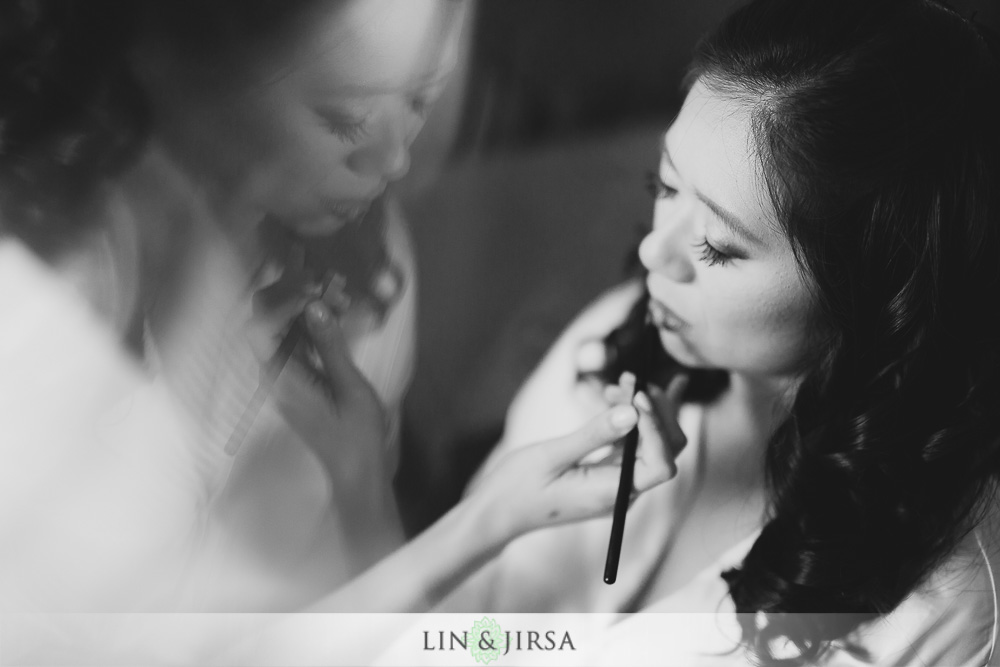 06-earl-burns-miller-japanese-garden-wedding-photographer-getting-ready-photos