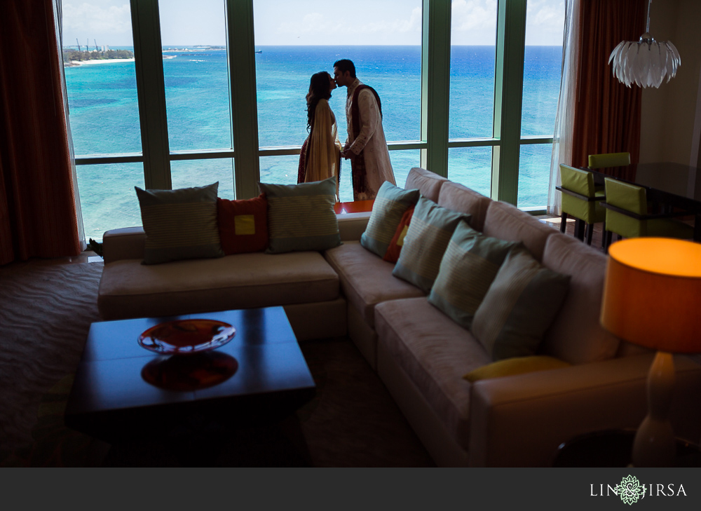 16-atlantis-bahamas-wedding-photographer