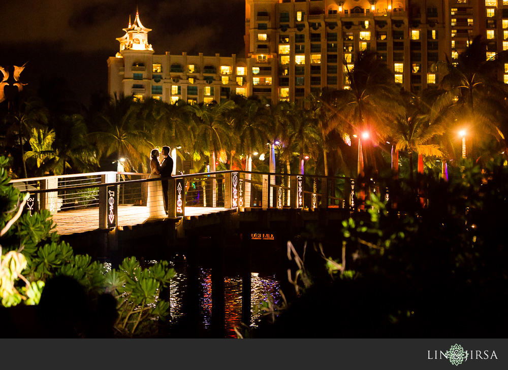 20-atlantis-bahamas-wedding-photographer