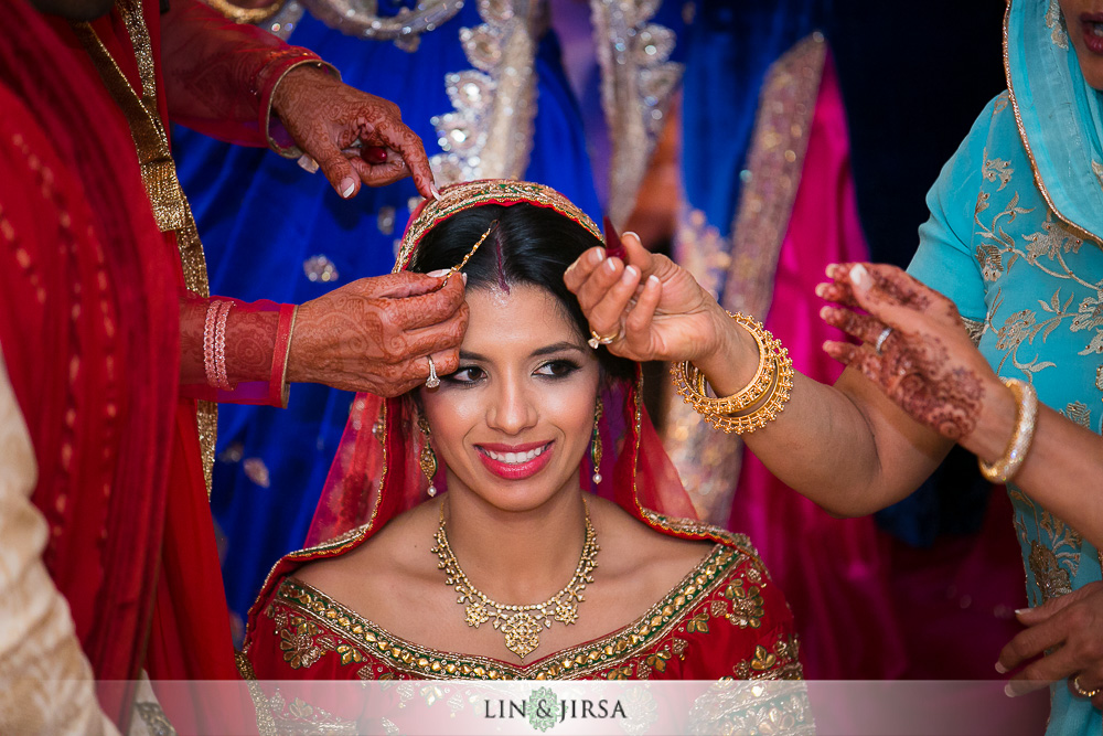 32-the-athenaeum-pasadena-indian-wedding-photographer-wedding-ceremony-photos
