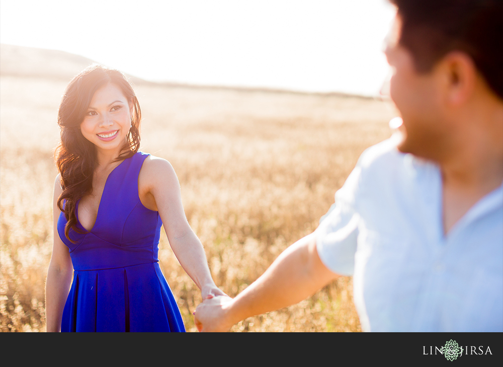04-engagement-props-ideas-orangecounty-session