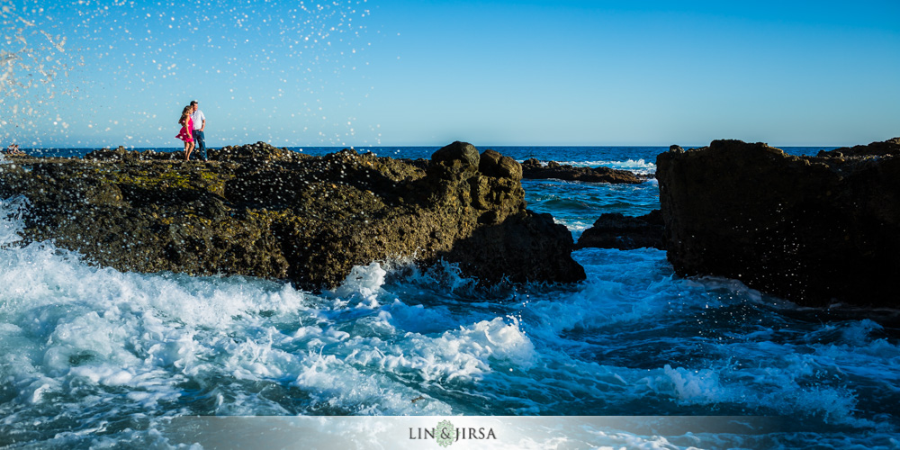 04-laguna-beach-engagement-photography