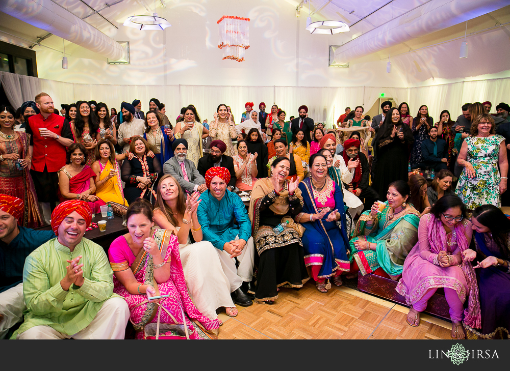 34-hotel-ivine-sangeet-photographer