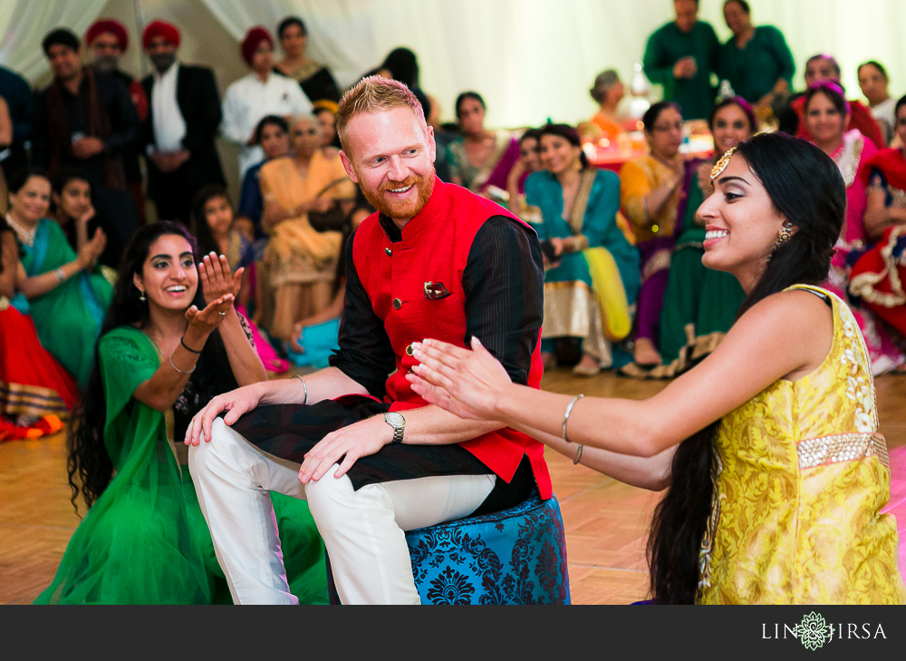 37-hotel-ivine-sangeet-photographer