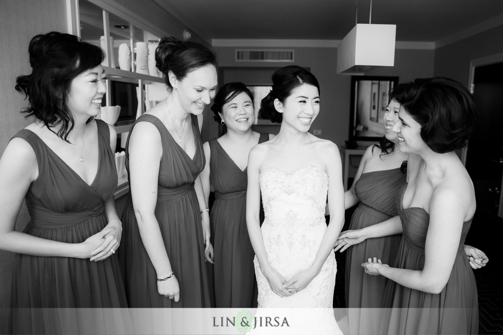 06-the-room-on-main-wedding-photography-getting-ready-photos