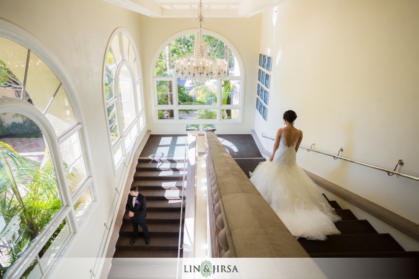 13-the-ritz-carlton-laguna-niguel-wedding-photographer-first-look-couple-session-wedding-party-photos
