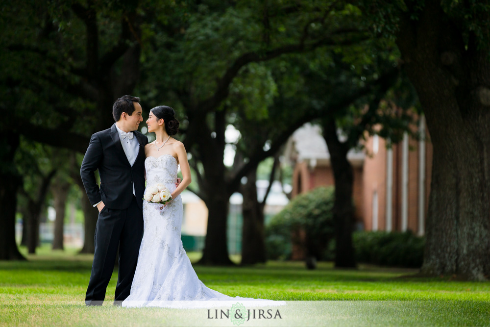 18-the-room-on-main-wedding-photography-wedding-party-couple-session-photos