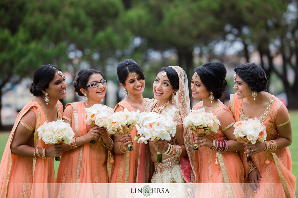 20-laguna-cliffs-marriott-indian-wedding-photographer-wedding-party-photos