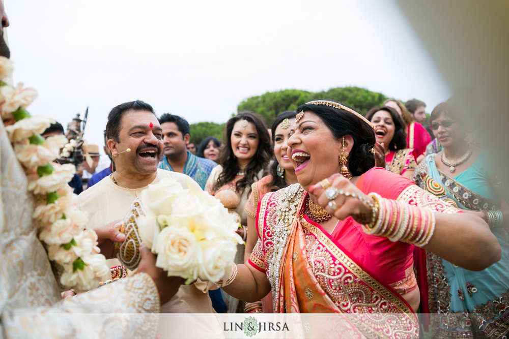 31-laguna-cliffs-marriott-indian-wedding-photographer-wedding-ceremony-photos