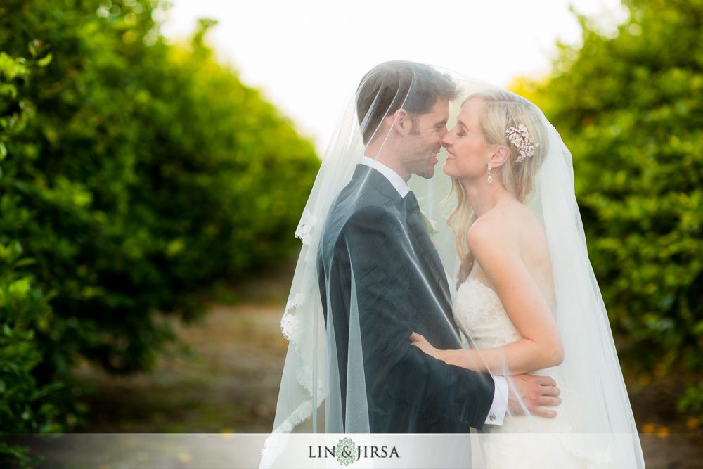 38-hartley-botanica-wedding-photographer-couple-session-photos