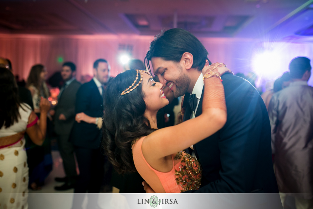 64-laguna-cliffs-marriott-indian-wedding-photographer-wedding-reception-photos