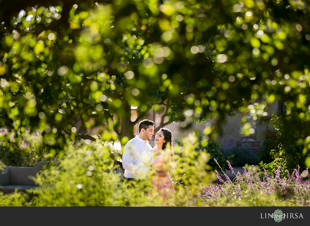 11-Mission-San-Juan-Capistrano-Engagement-Photography