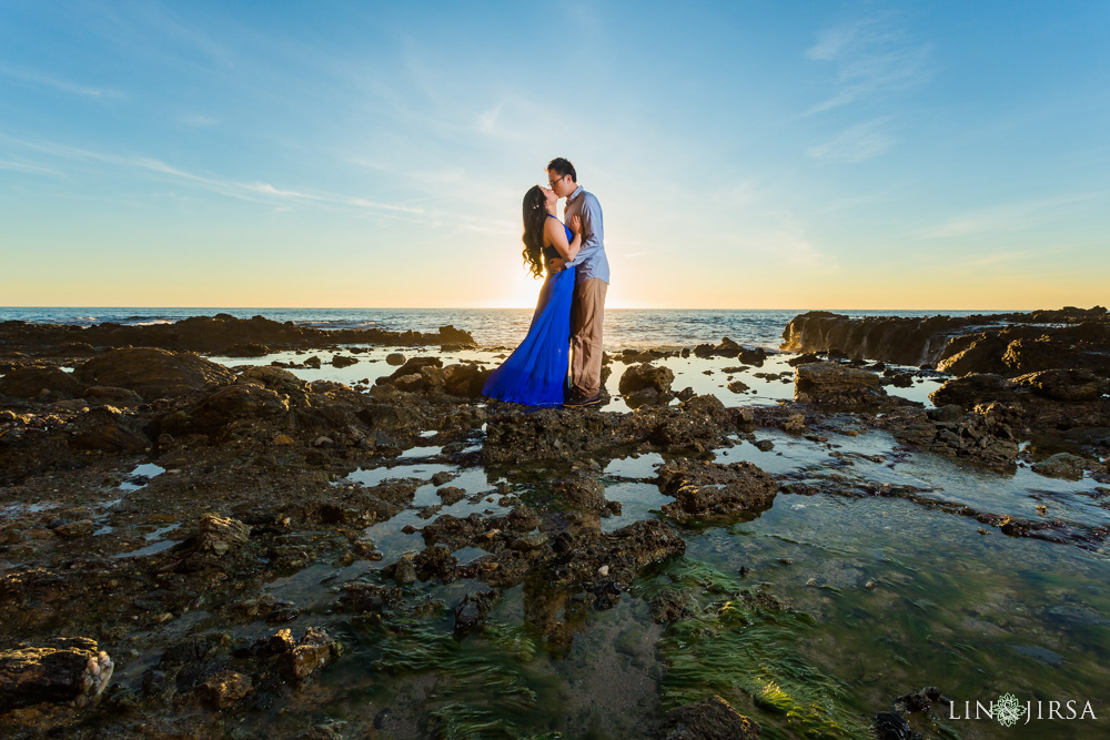 15-victoria-beach-engagement