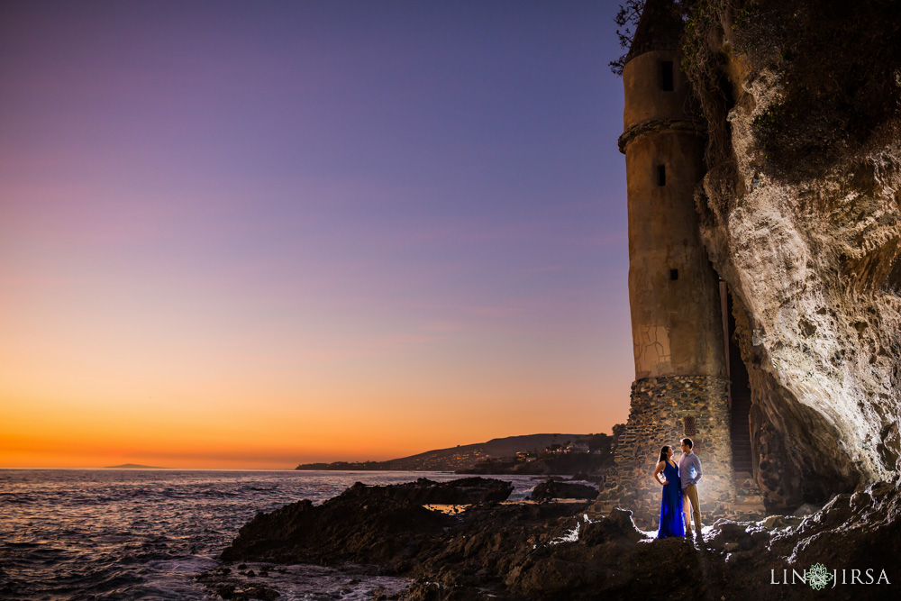 20-victoria-beach-engagement