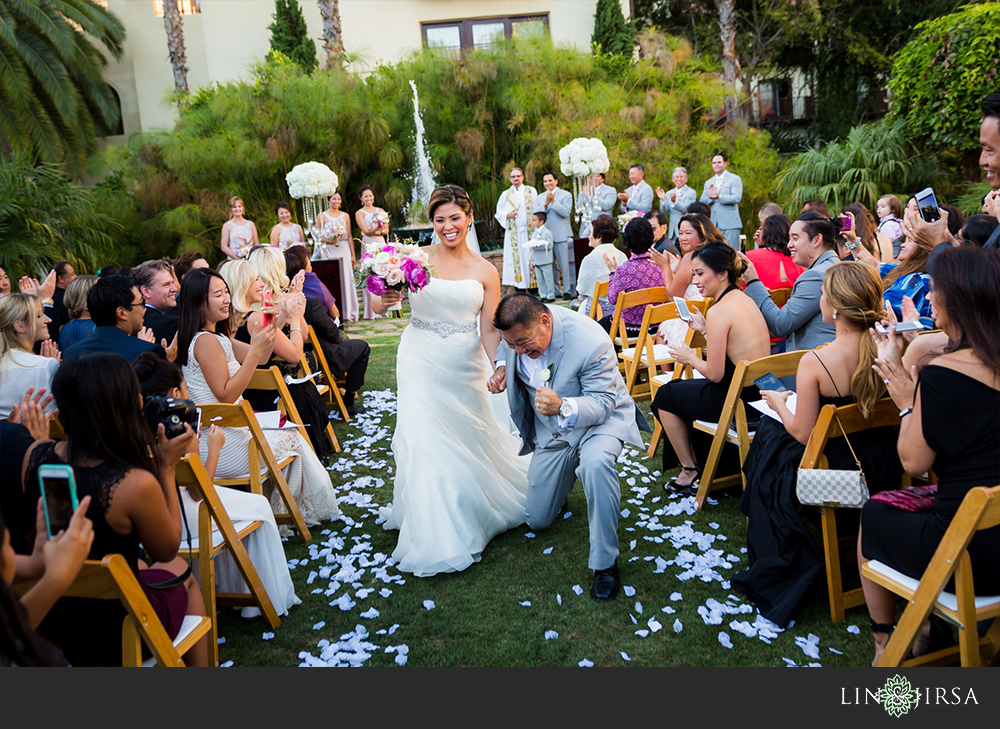 28-Estancia-La-Jolla-Hotel-Wedding-Photos