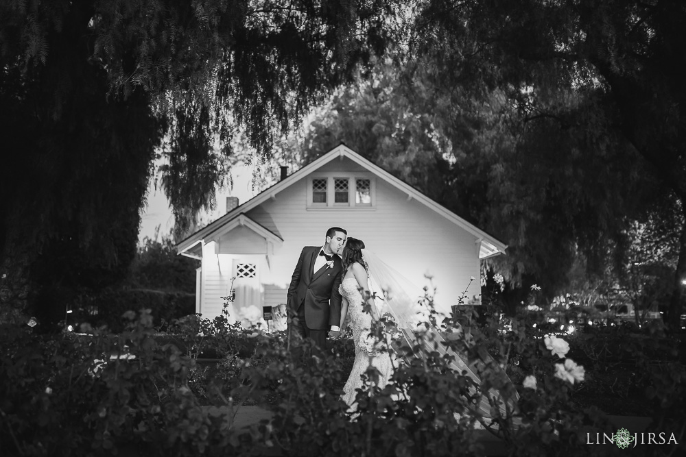 38-Richard-Nixon-Library-Wedding-Photography