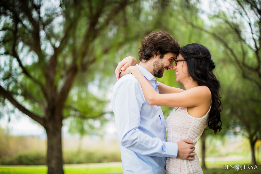 07-victoria-beach-orange-county-engagement-photography