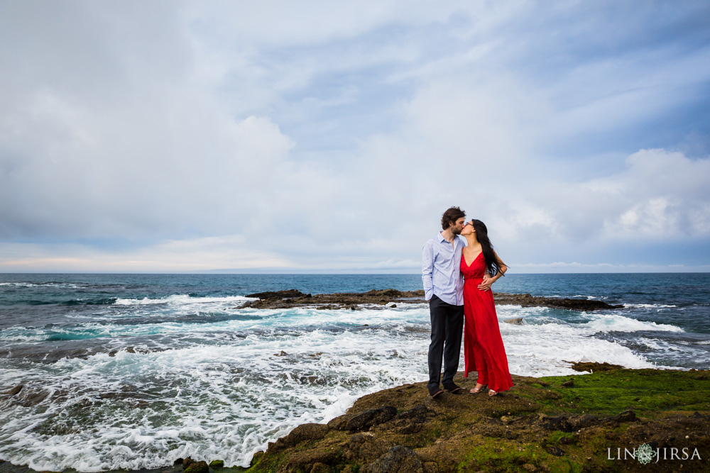 08-victoria-beach-orange-county-engagement-photography