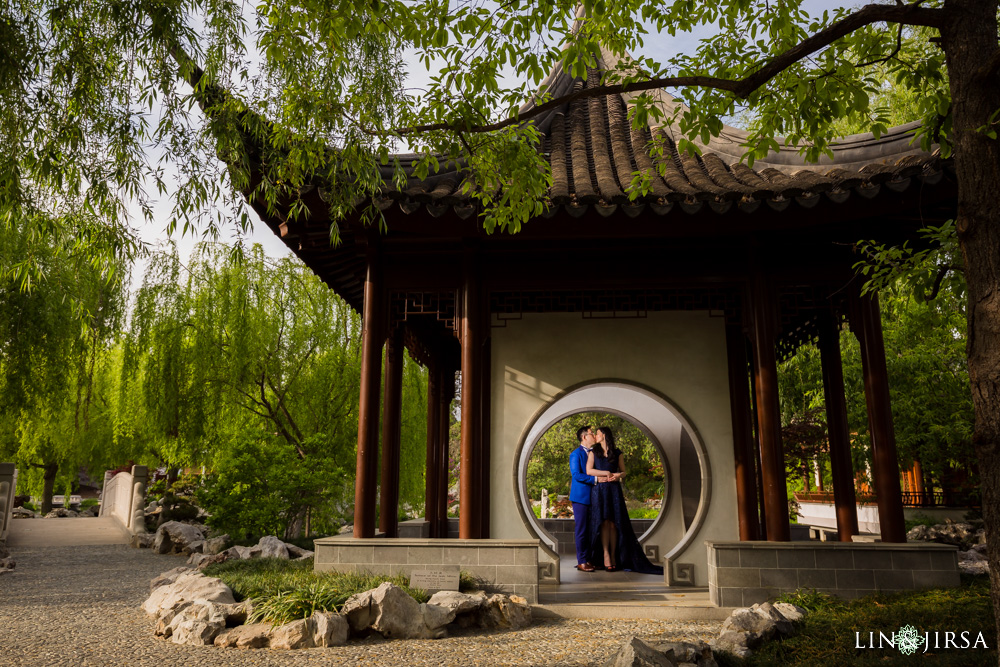 0008-huntington-library-pasadena-engagement-photographer