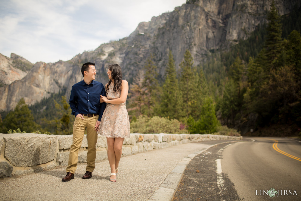 0010-LJ-Yosemite-Engagement-Photography