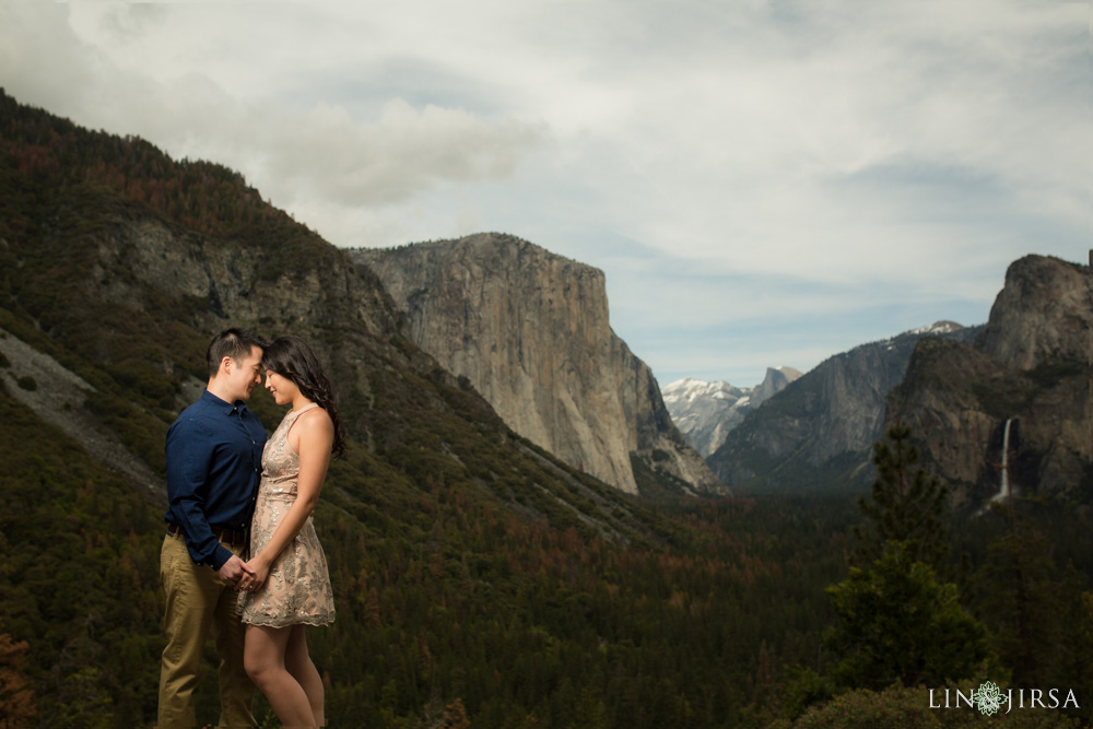 0023-LJ-Yosemite-Engagement-Photography