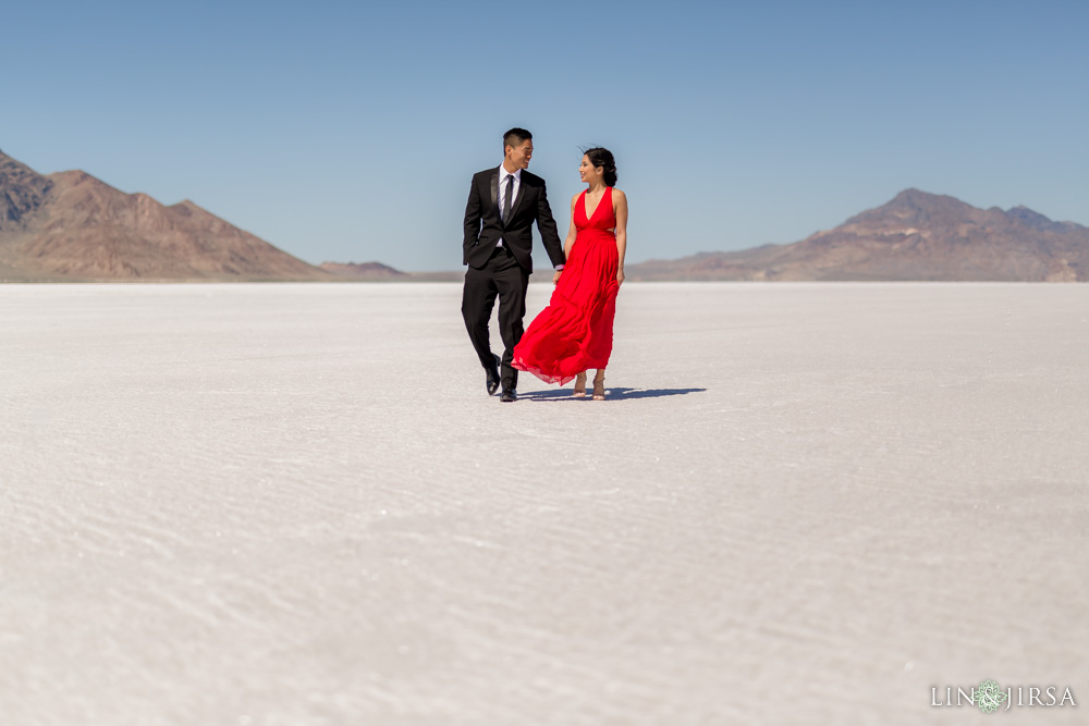 Bonneville Salt Flats Engagement Photography | Vy & Chris