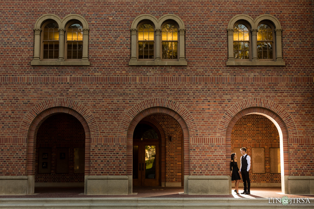 07-USC-University-of-Southern-California-Engagement-Photography-Session