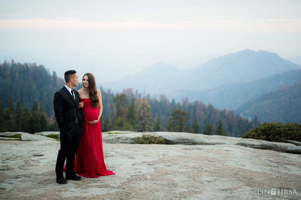 19-Sequoia-National-Park-Maternity-Session-Photography