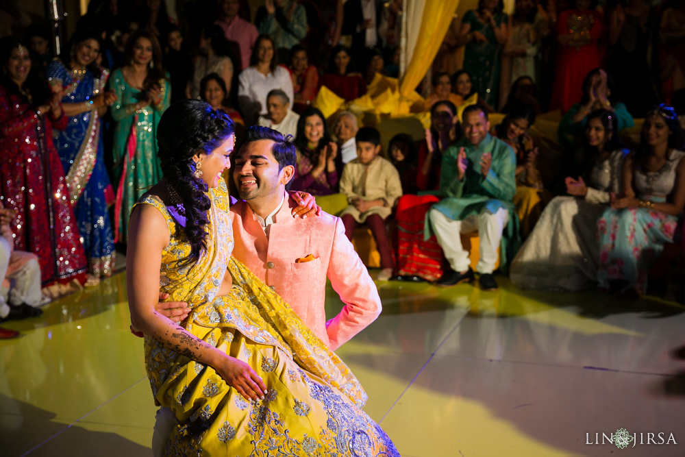 37-Palos-Verdes-Mendhi-Indian-Wedding-Photography