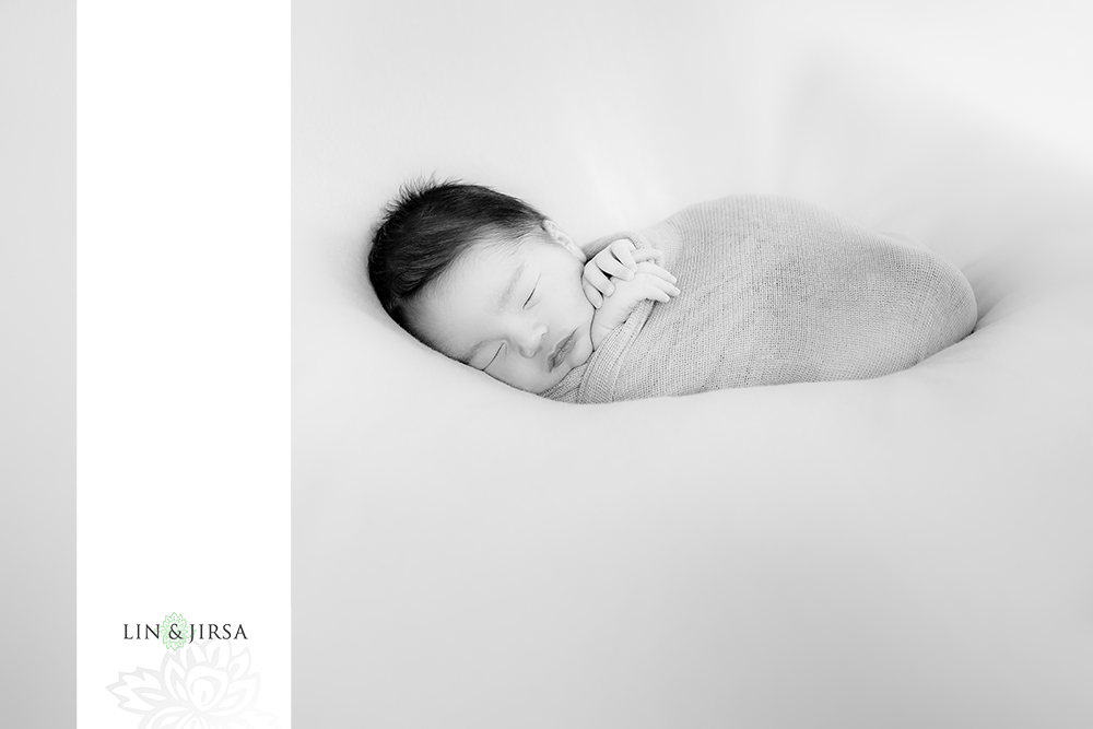 02Orange-County-Newborn-Photography-Lin-and-Jirsa