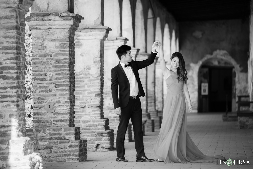 07-Orange-County-Engagement-Photography-Session-Mission-San-Juan-Capistrano-Victoria-Beach