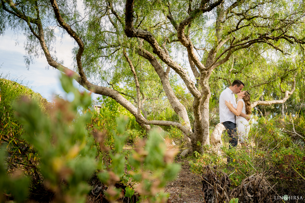 0012-JG-Victoria-Beach-Engagement-Photography