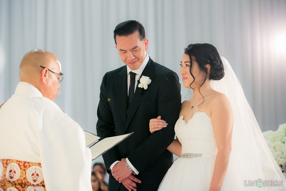 25-JW-Marriott-LA-Live-Hotel-Los-Angeles-Wedding-Photography