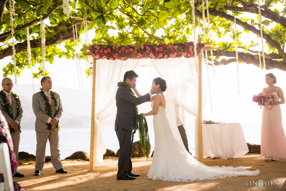 35-St-Regis-Princeville-Kauai-Hawaii-Wedding-Photography
