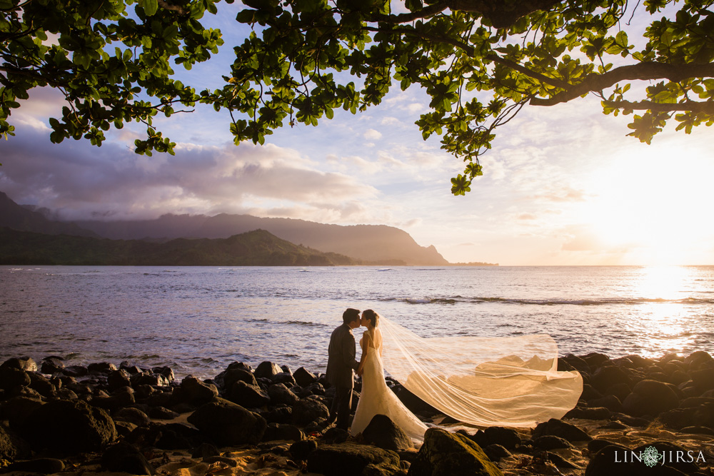 38-St-Regis-Princeville-Kauai-Hawaii-Wedding-Photography