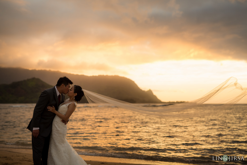 41-St-Regis-Princeville-Kauai-Hawaii-Wedding-Photography