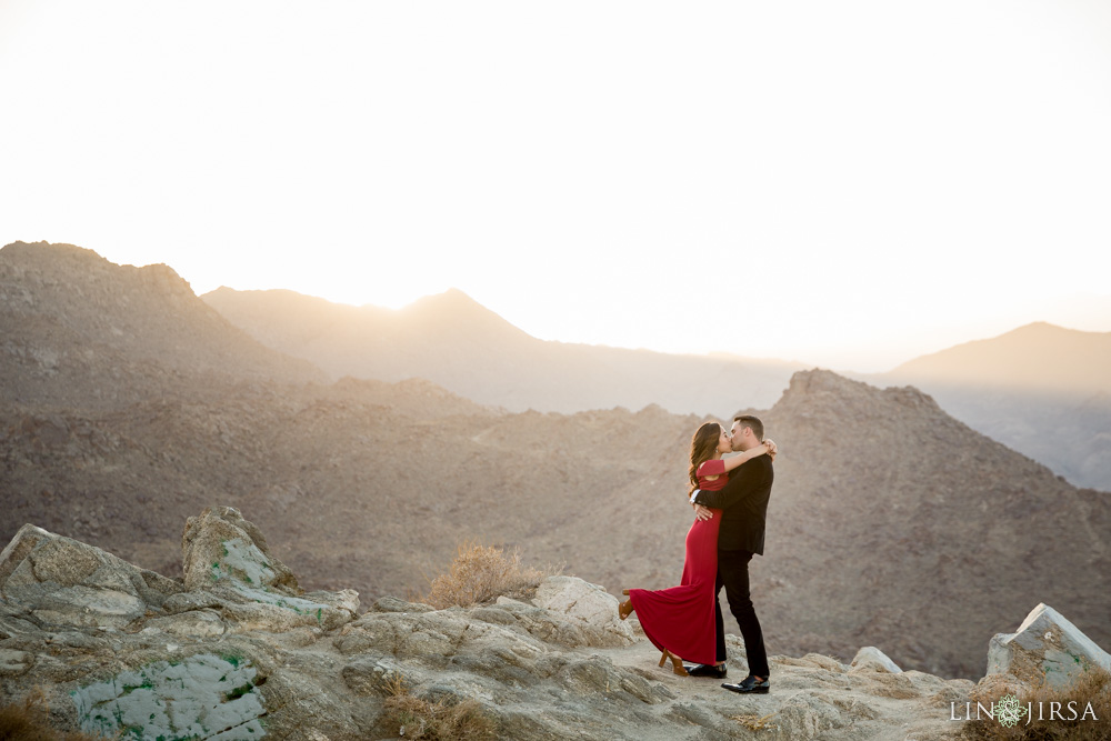09-ace-hotel-palm-springs-engagement-photography