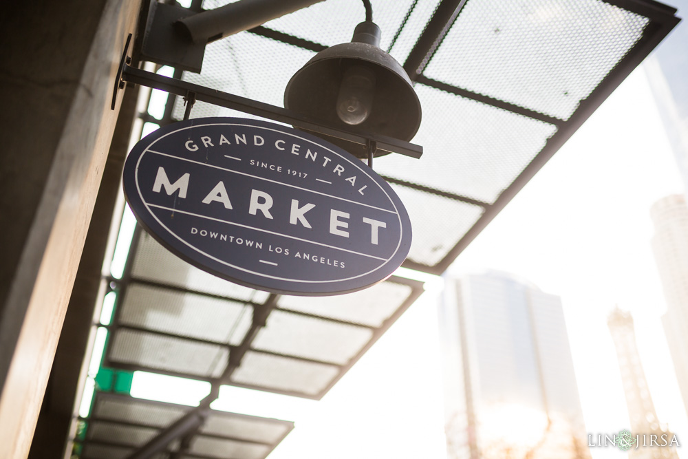 01-grand-central-market-los-angeles-engagement-photography